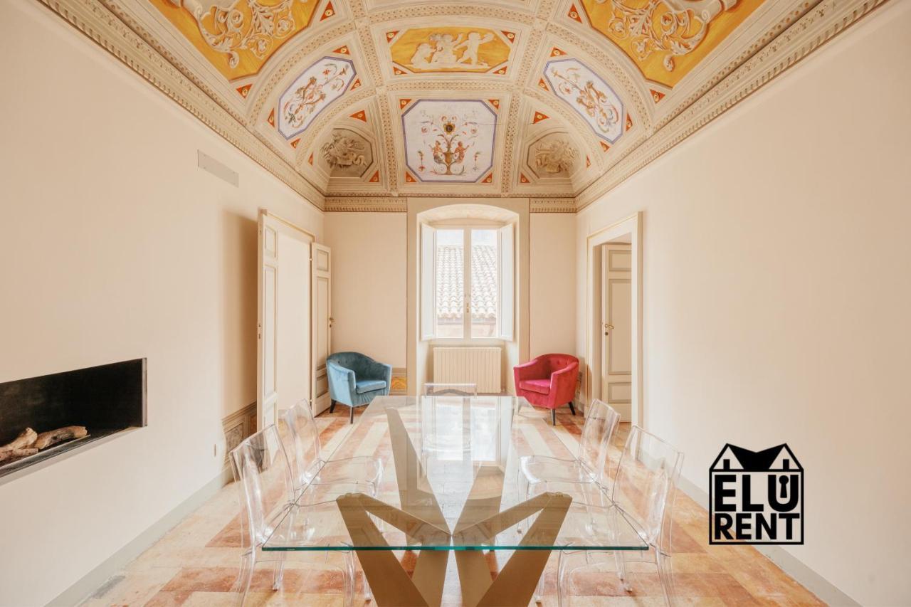 Sotto Gli Affreschi Del 1800 Con Colazione Inclusa Asís Exterior foto